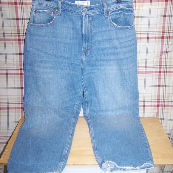 Abercrombie & Fitch The Ankle Straight Ultra High Rise Jeans Sz 31 (12S) - Picture 2 of 9